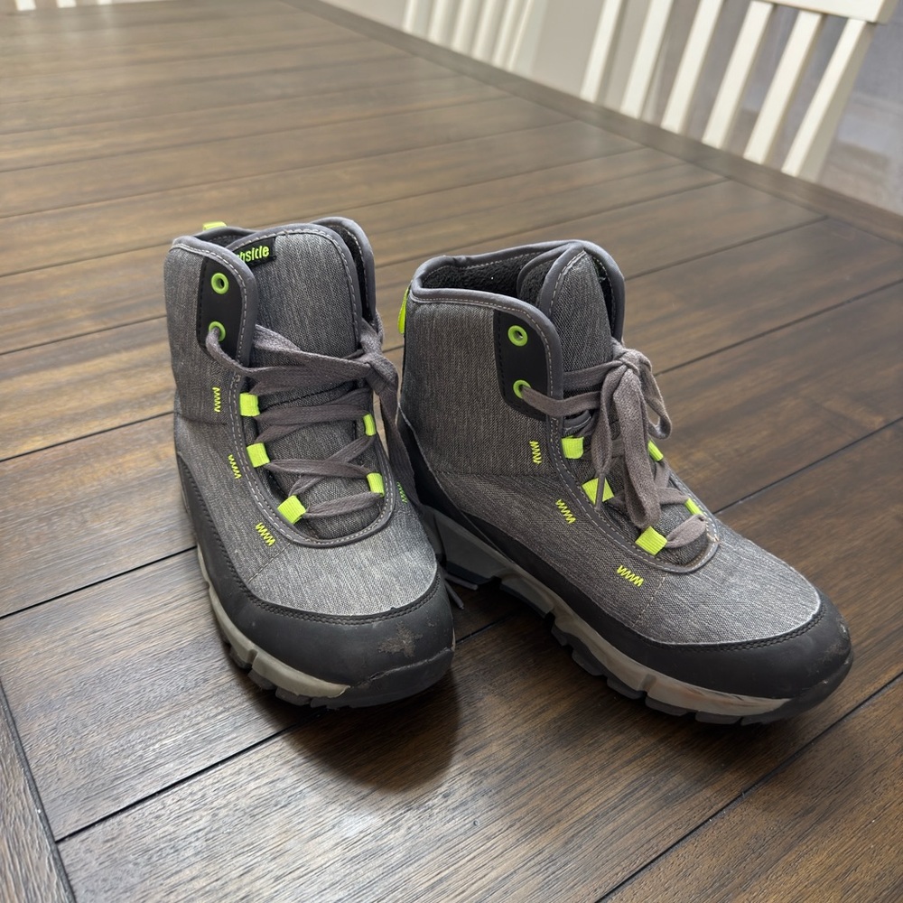 Winter boots
